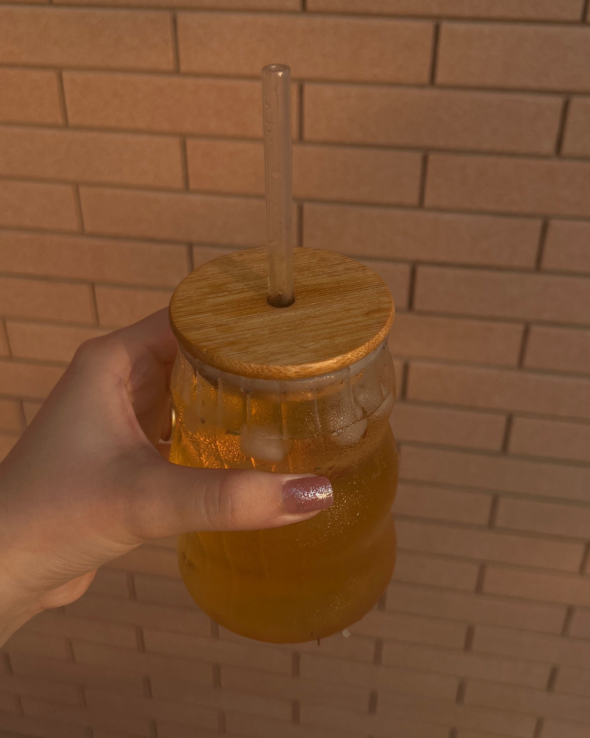 Prepared glass of Khaaspur Dopahar Ki Chaon botanical brew